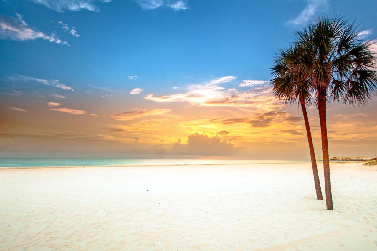 The Palm Condos Сант Пит Бич Экстерьер фото